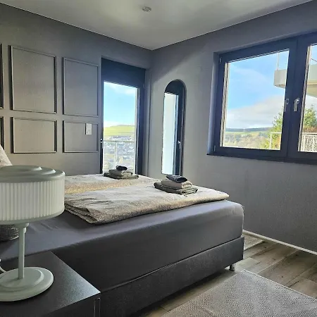 Moderne 3-zimmer-wohnung Mit Panoramablick Appartement