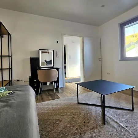 Moderne 3-zimmer-wohnung Mit Panoramablick *