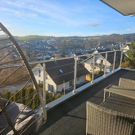 Moderne 3-zimmer-wohnung Mit Panoramablick *