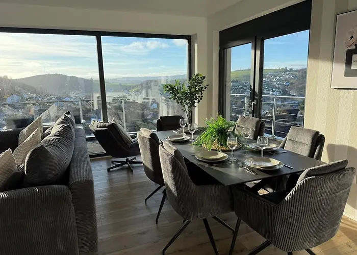 Moderne 3-zimmer-wohnung Mit Panoramablick Appartement *