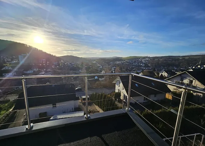 Moderne 3-zimmer-wohnung Mit Panoramablick Appartement *